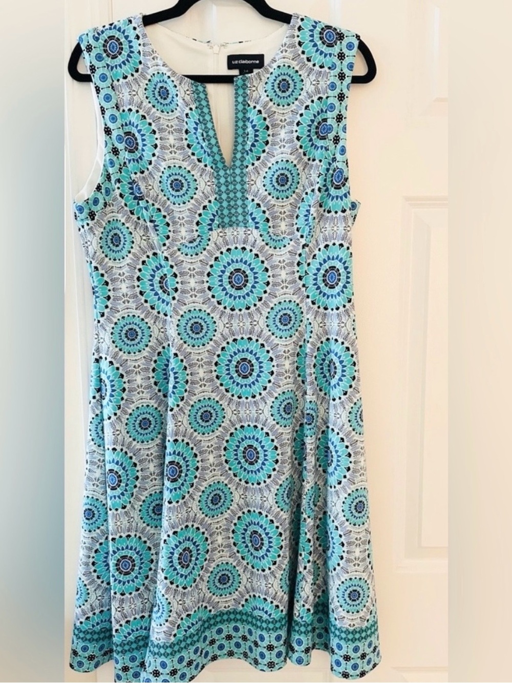 Sleeveless Blue Floral Geometric Print Top